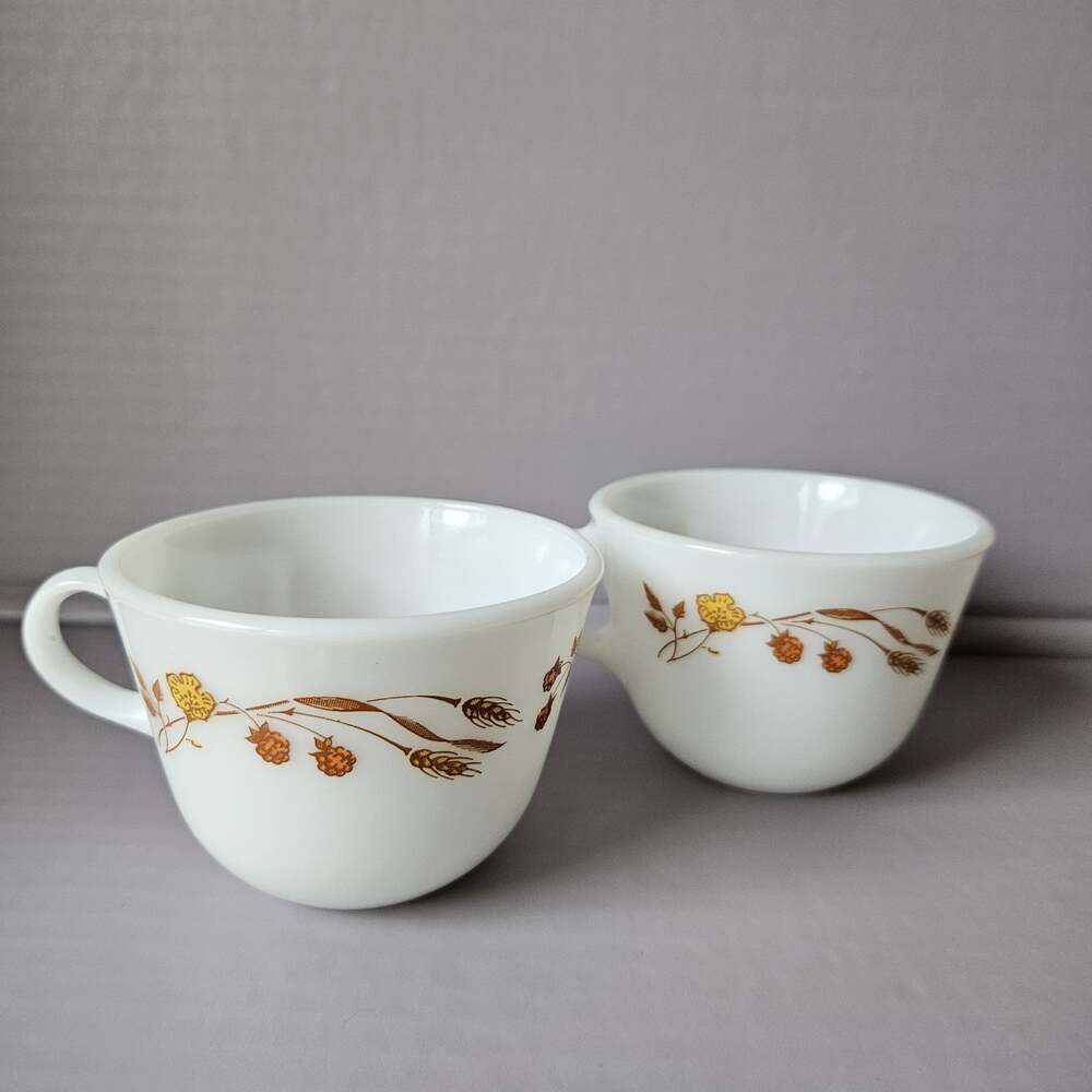 Vintage Pyrex Milk Glass Autumn Harvest Wheat Coffee Mugs Set of 2 C14
